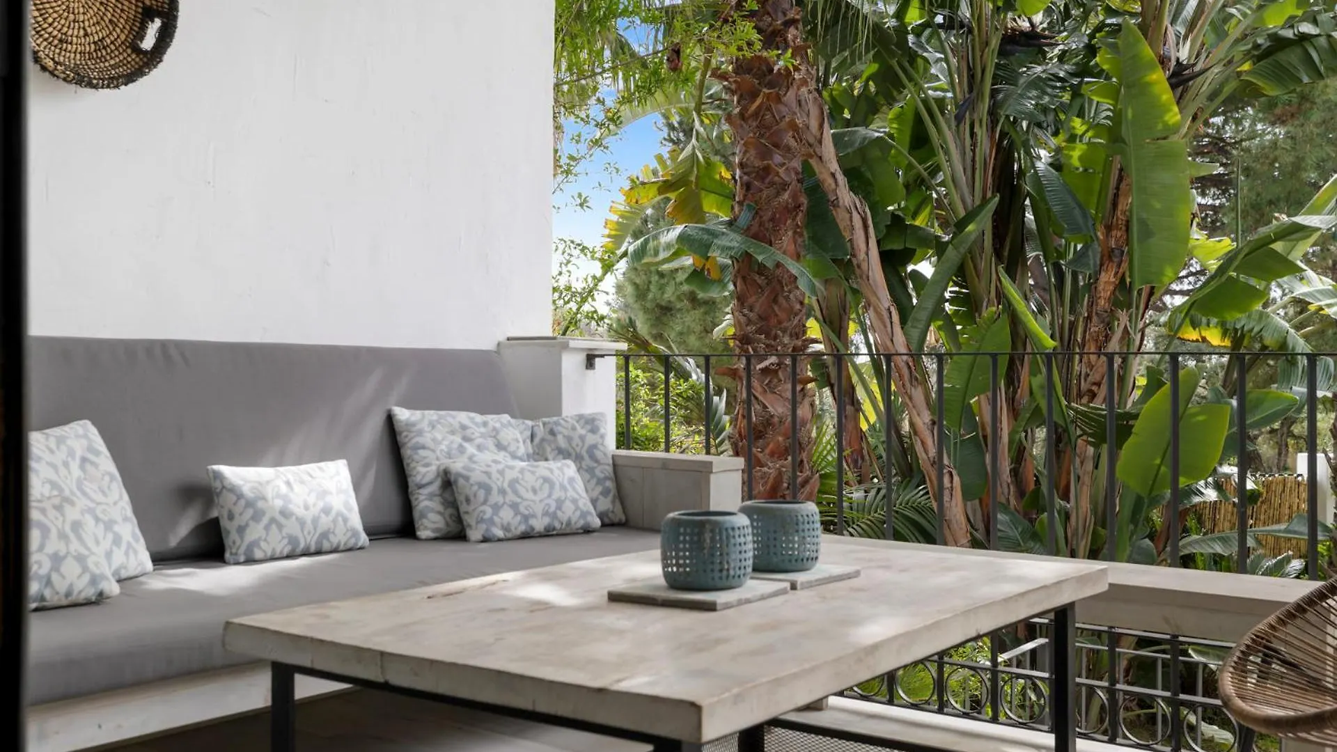Jardin De Los Pinos Marbella