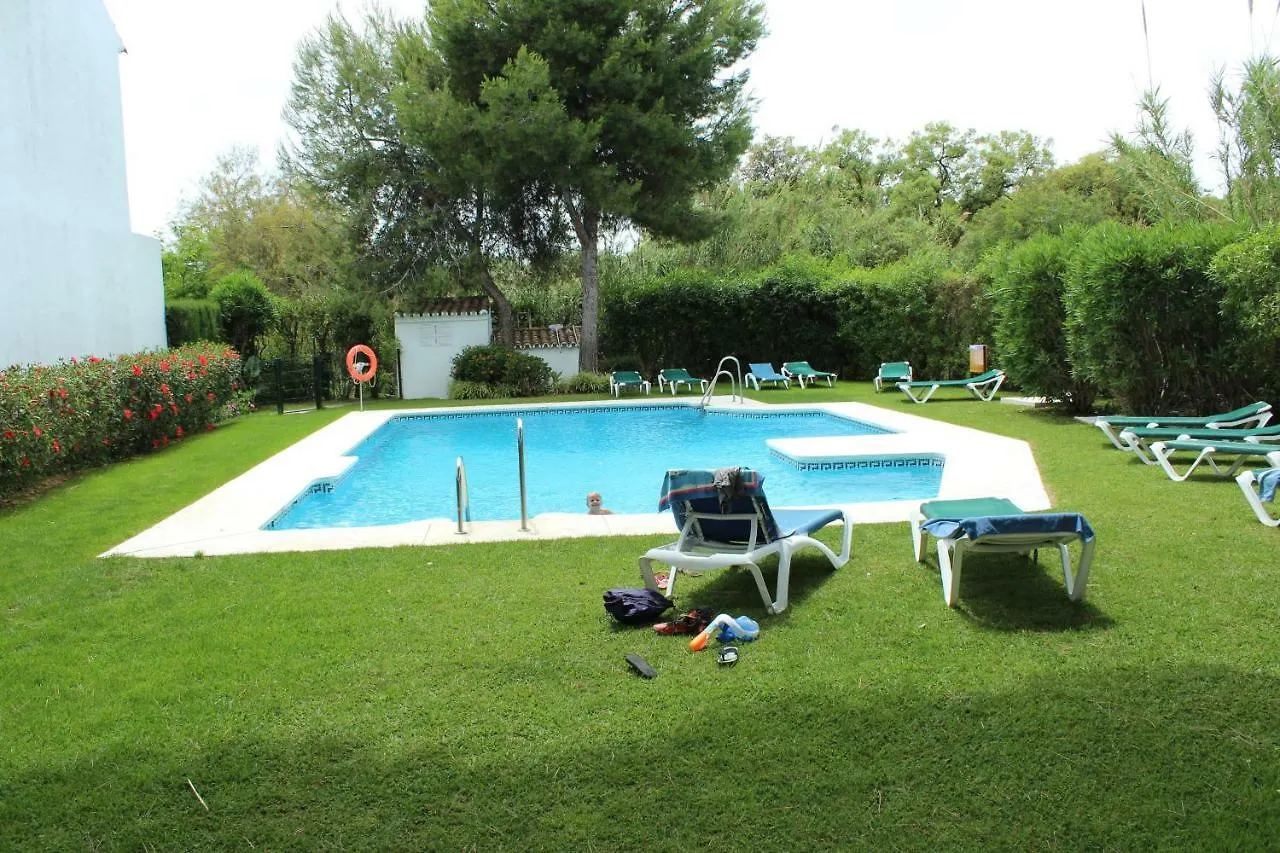 Jardin De Los Pinos Marbella 0*,